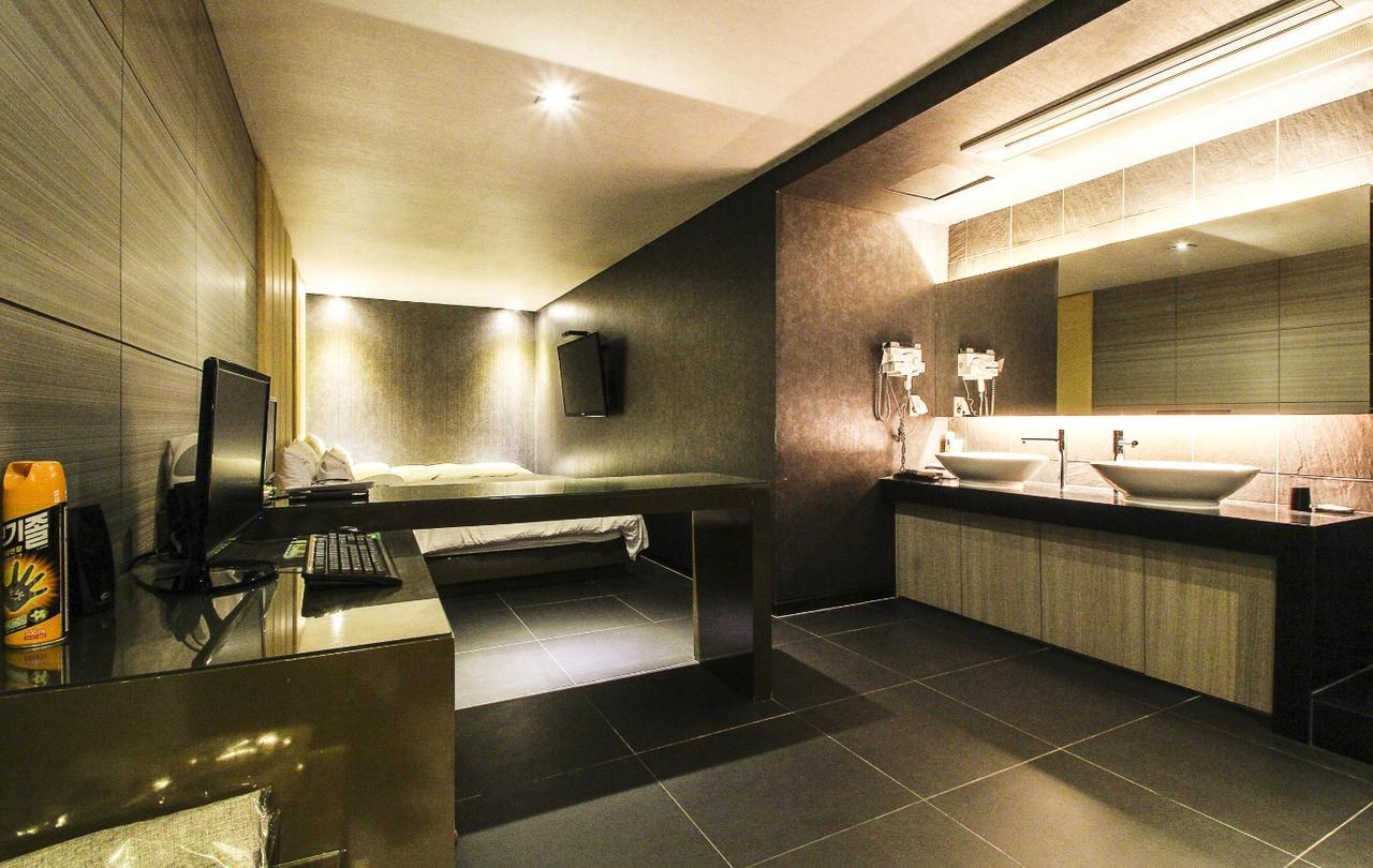 Haeundae Yeoubi Hotel Busan Extérieur photo